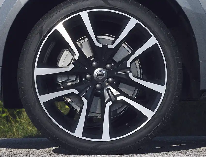 changement de roues /pneus Volvo Nyon du Groupe Chevalley