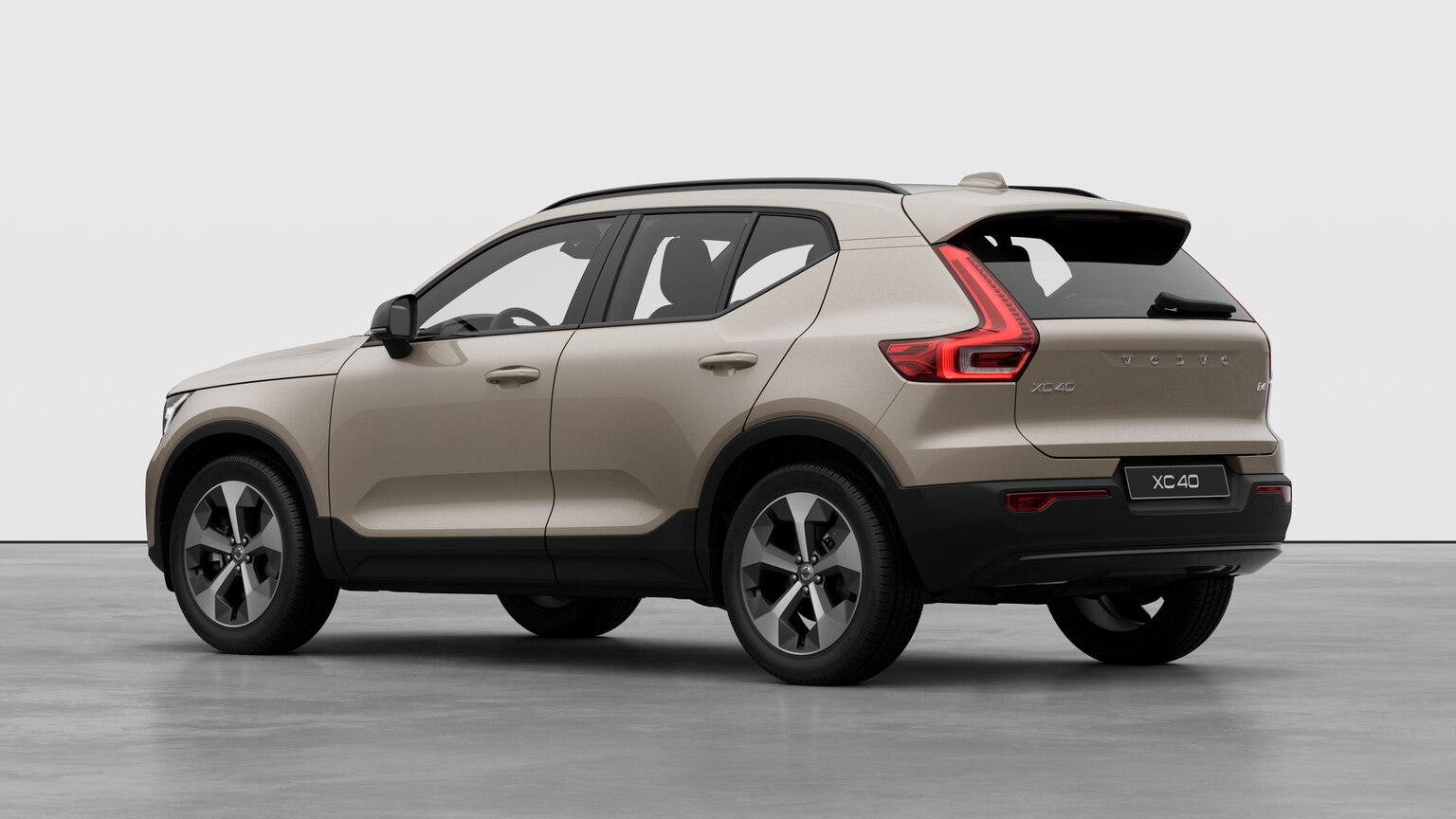 Volvo XC40 B3 Mild Hybrid Essence Core XCITE MY26