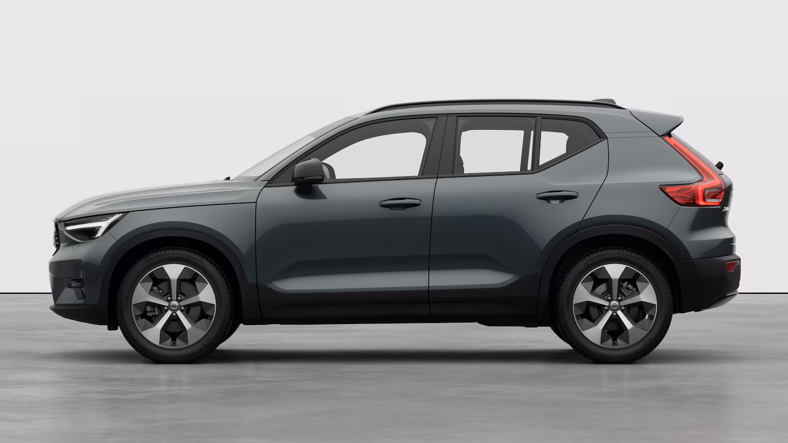 Volvo XC40 B3 Mild Hybrid Essence Core XCITE MY26