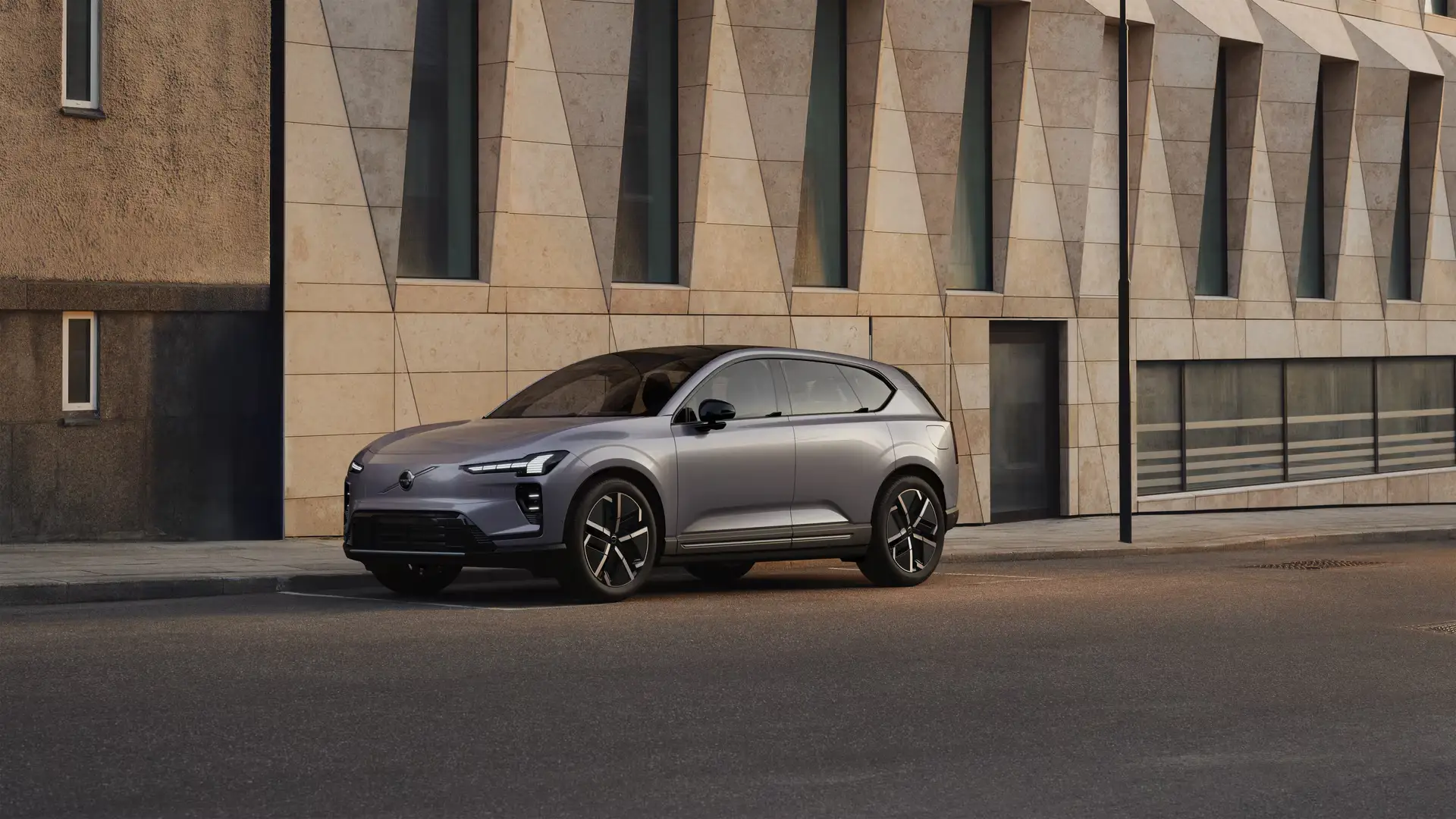 Volvo EX60 P10 AWD Plus MY27