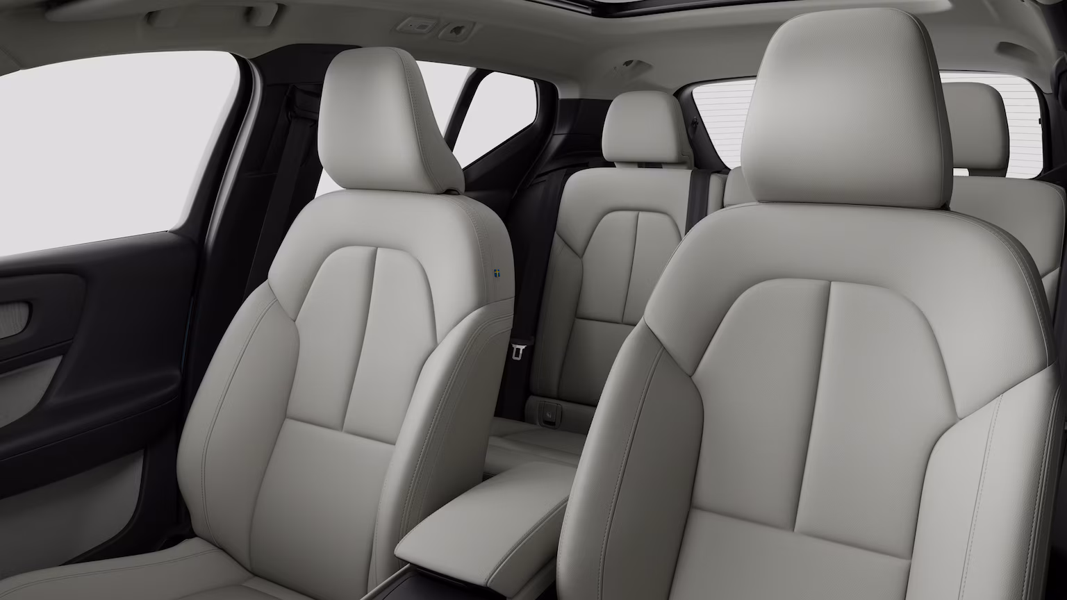 Volvo XC40 B3 FWD Plus Dark MY27