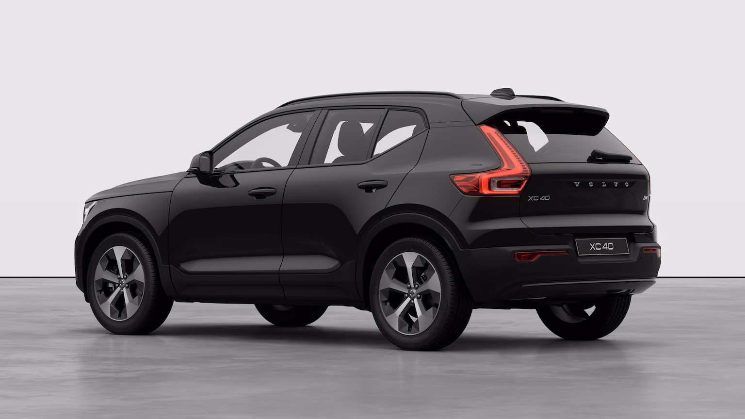 Volvo XC40 B3 FWD Plus Dark MY27