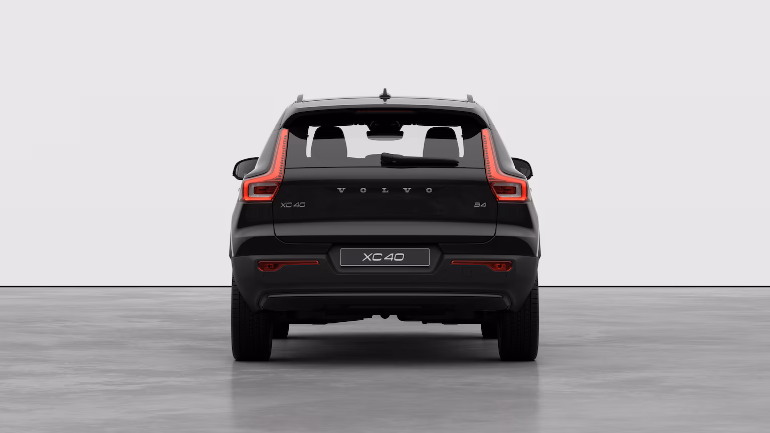 Volvo XC40 B3 FWD Plus Dark MY27