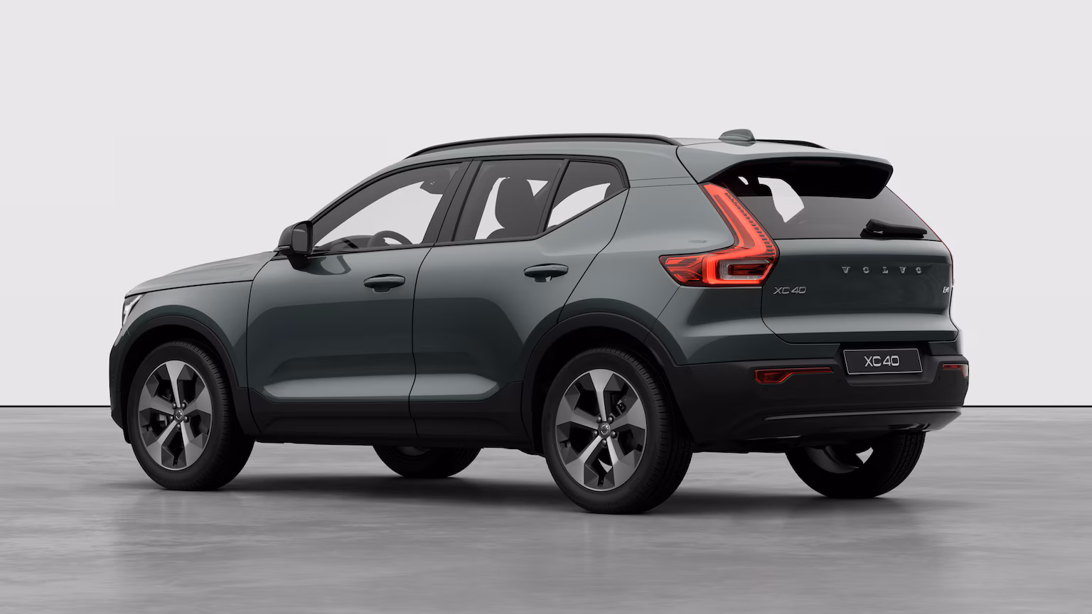 Volvo XC40 B3 FWD Plus Dark MY27