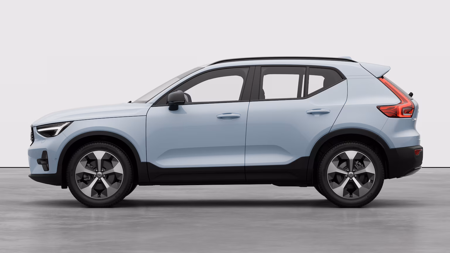 Volvo XC40 B3 FWD Plus Dark MY27