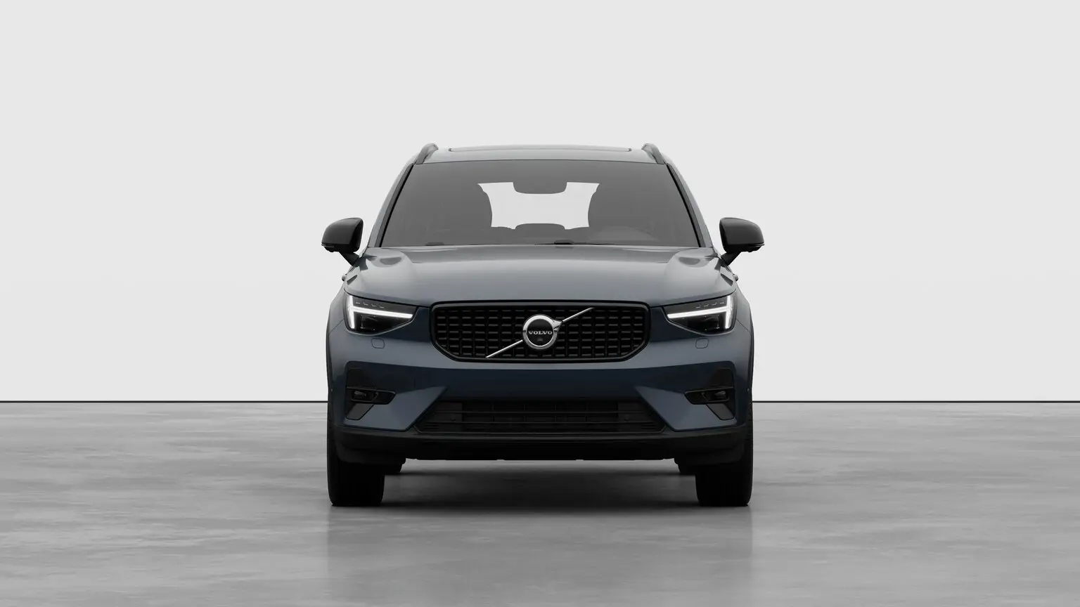 Volvo XC40 B3 FWD Plus Dark MY27