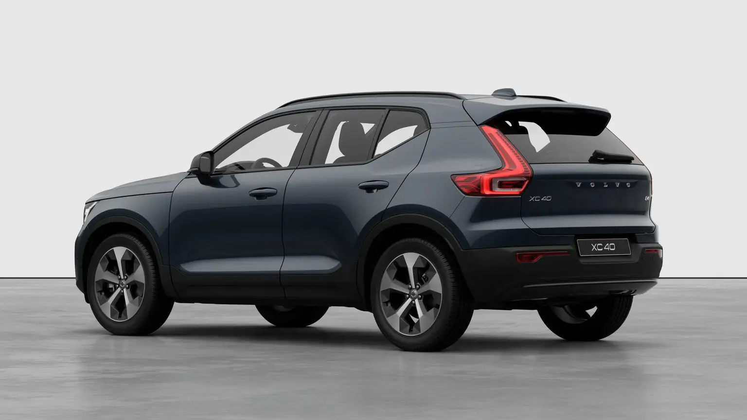 Volvo XC40 B3 FWD Plus Dark MY27