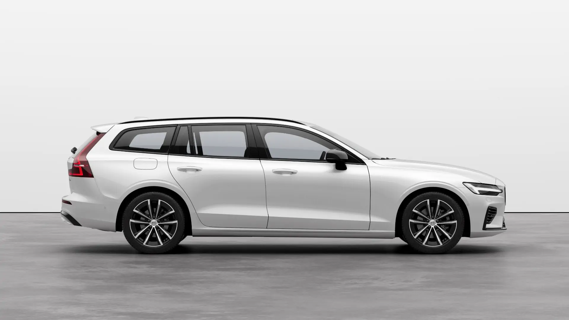 Volvo V60 T6 AWD Hybride rechargeable Électrique/essence Ultra Dark MY27