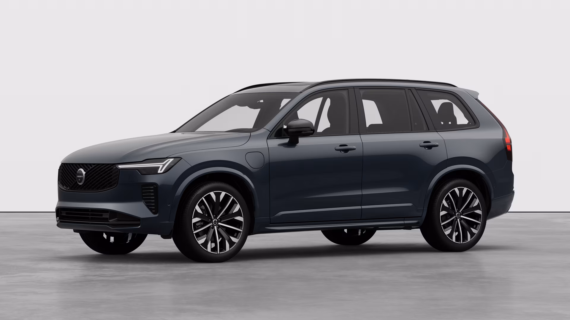 Photo Volvo XC90 B5 AWD Hybride légère Essence Plus Dark 7 Sièges MY27