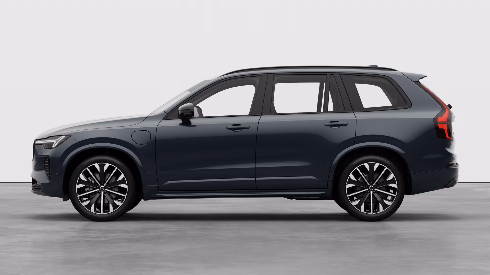 Volvo XC90 B5 AWD Hybride légère Essence Plus Dark 7 Sièges MY27