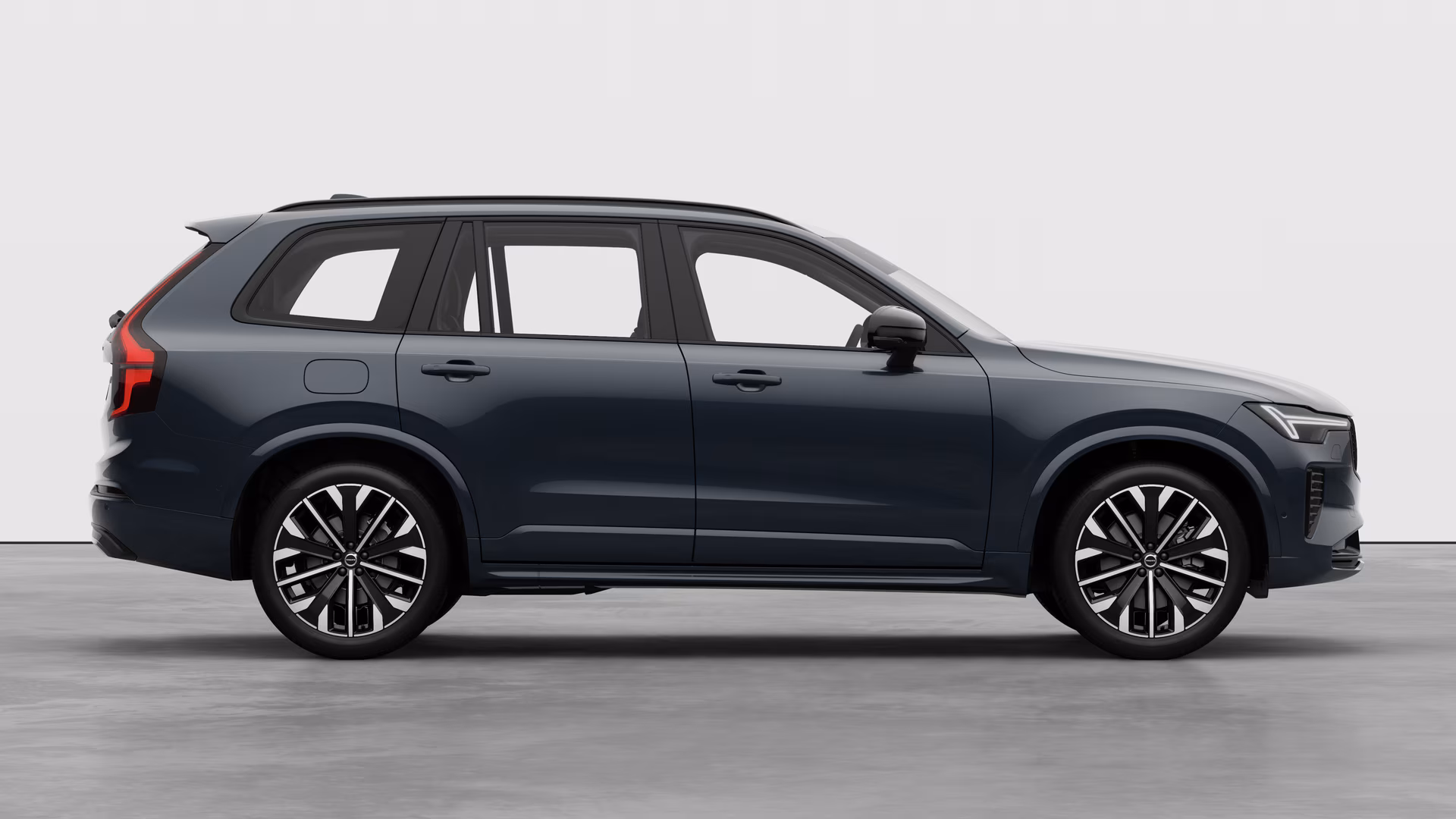 Volvo XC90 B5 AWD Hybride légère Essence Plus Dark 7 Sièges MY27
