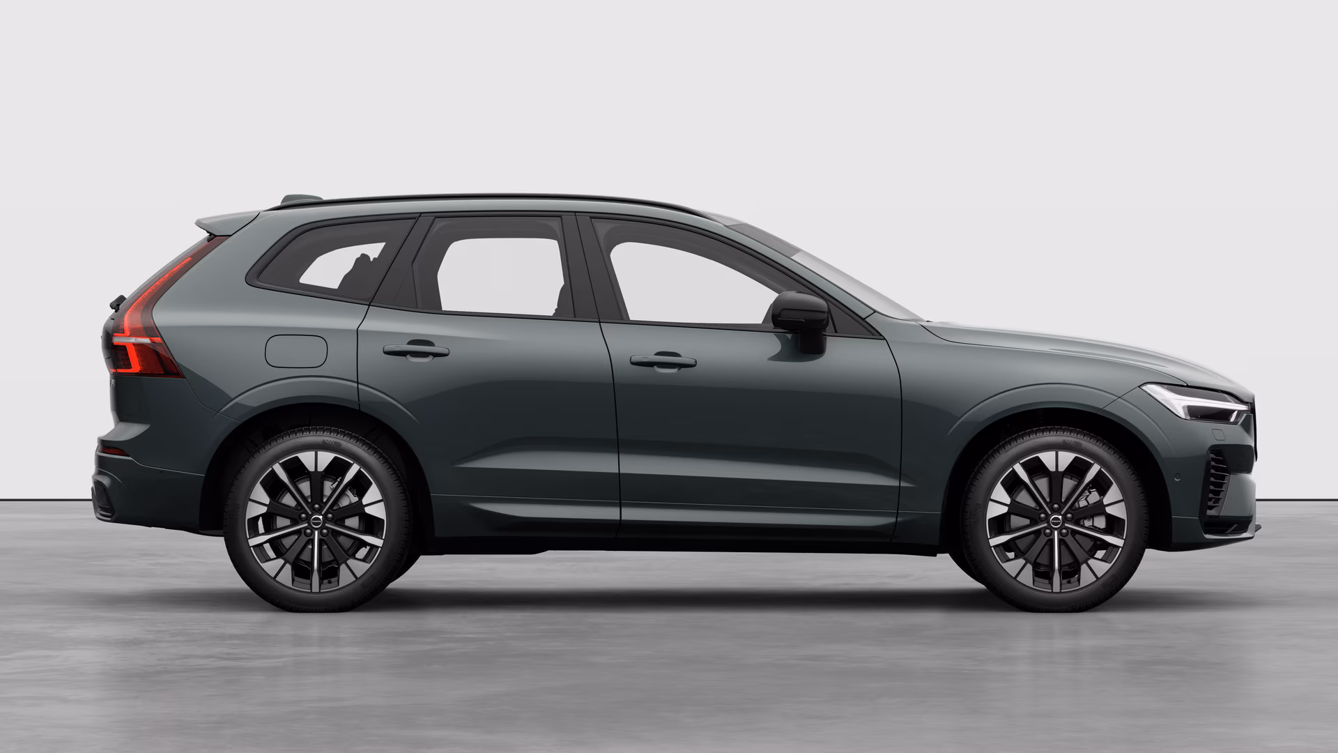 Volvo XC60 T6 AWD Hybride rechargeable Électrique/essence Plus Dark MY27